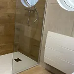 Le Au Bord Du 아파트