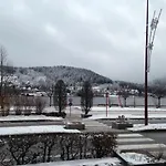 아파트 Le Au Bord Du *